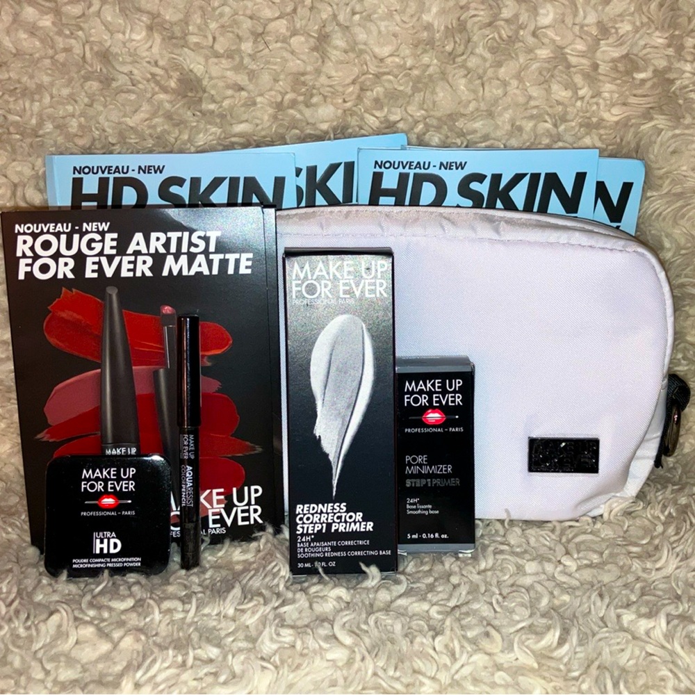Make Up For Ever Travel Bag